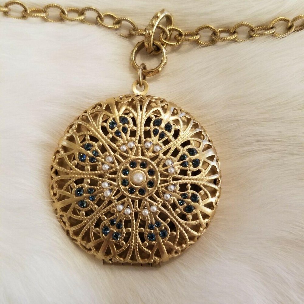 Vintage Perfume Locket Necklace 2991